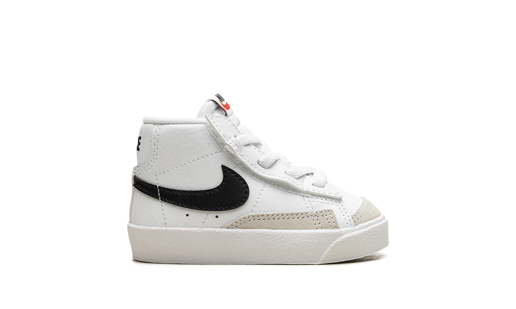 Blazer Mid '77 "White/Black" DA4088 100