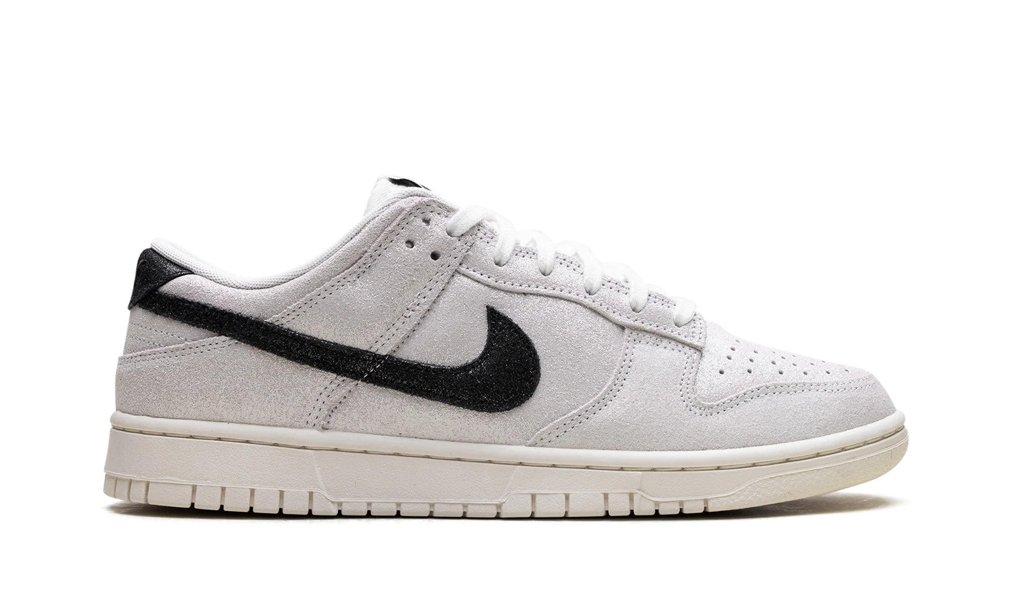 Dunk Low SE WMNS "Team Red" HQ3502 100