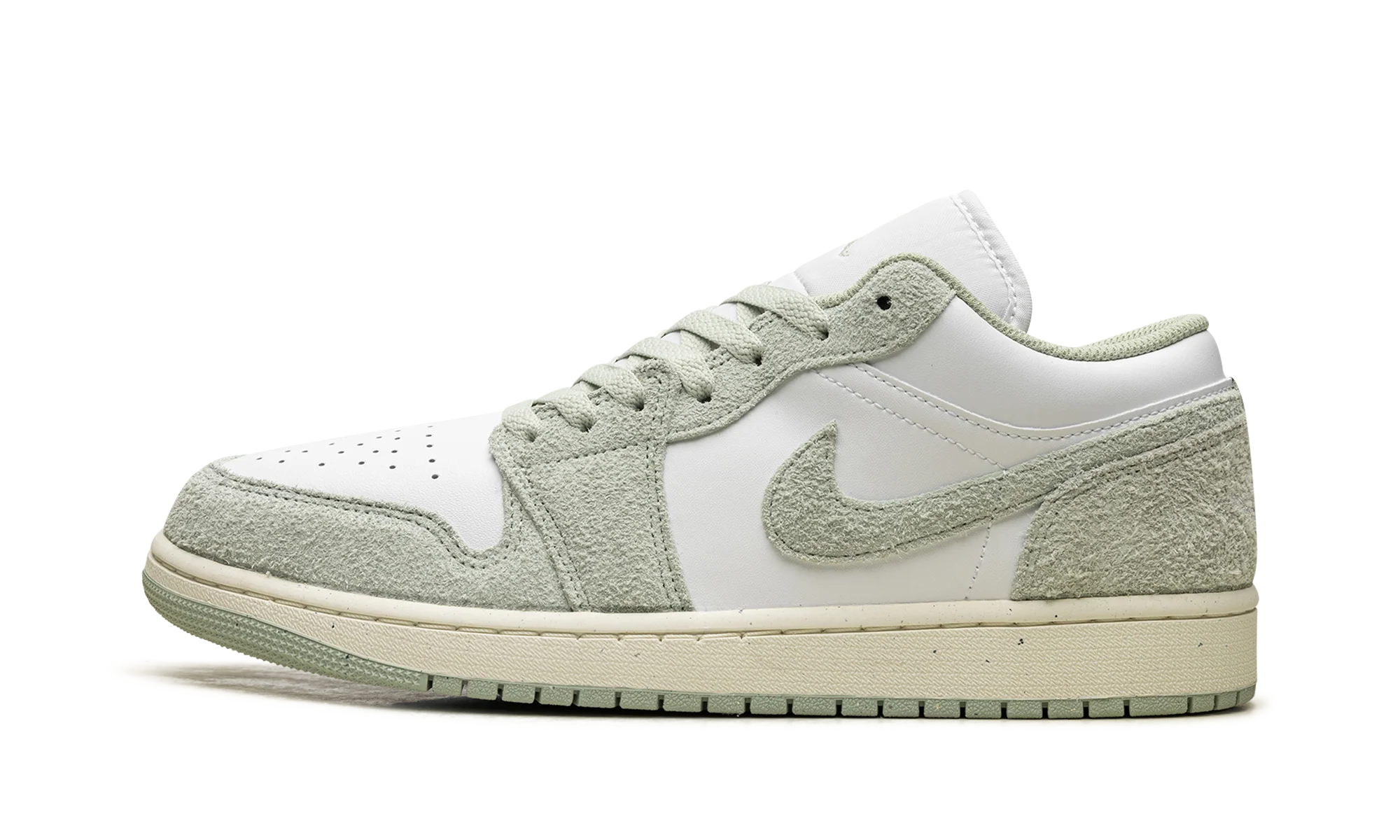 Air Jordan 1 Low SE "Seafoam" FN5214 131