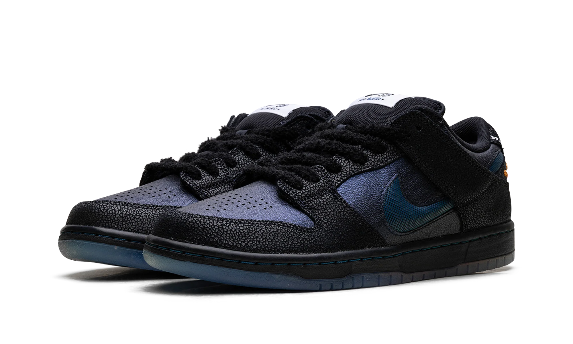 SB Dunk Low Pro "Bluetile Skateboards" IQ1323 001