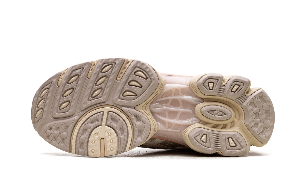 Gel Nimbus 9 WMNS "Pale Oak / Cream" 1202A278 201