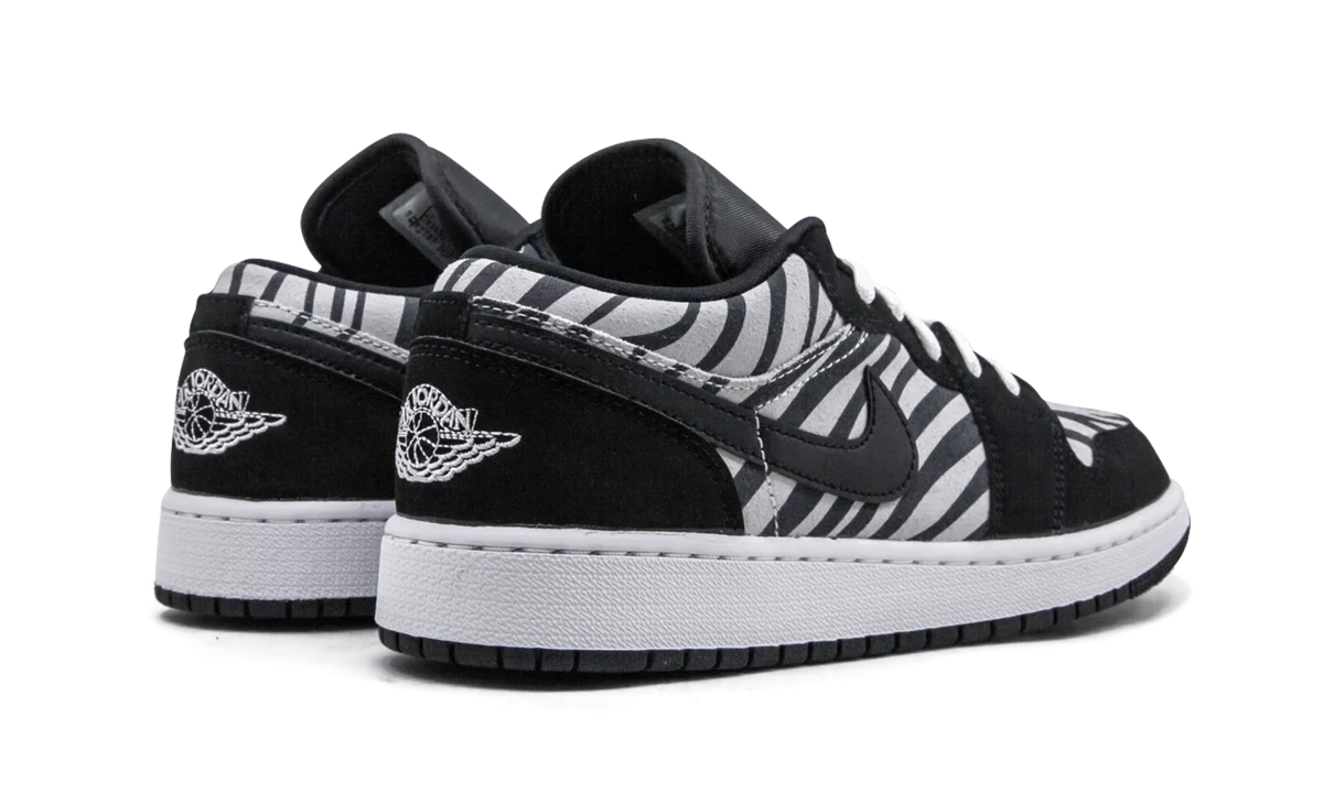 Air Jordan 1 Low GS "Zebra" 553560 057