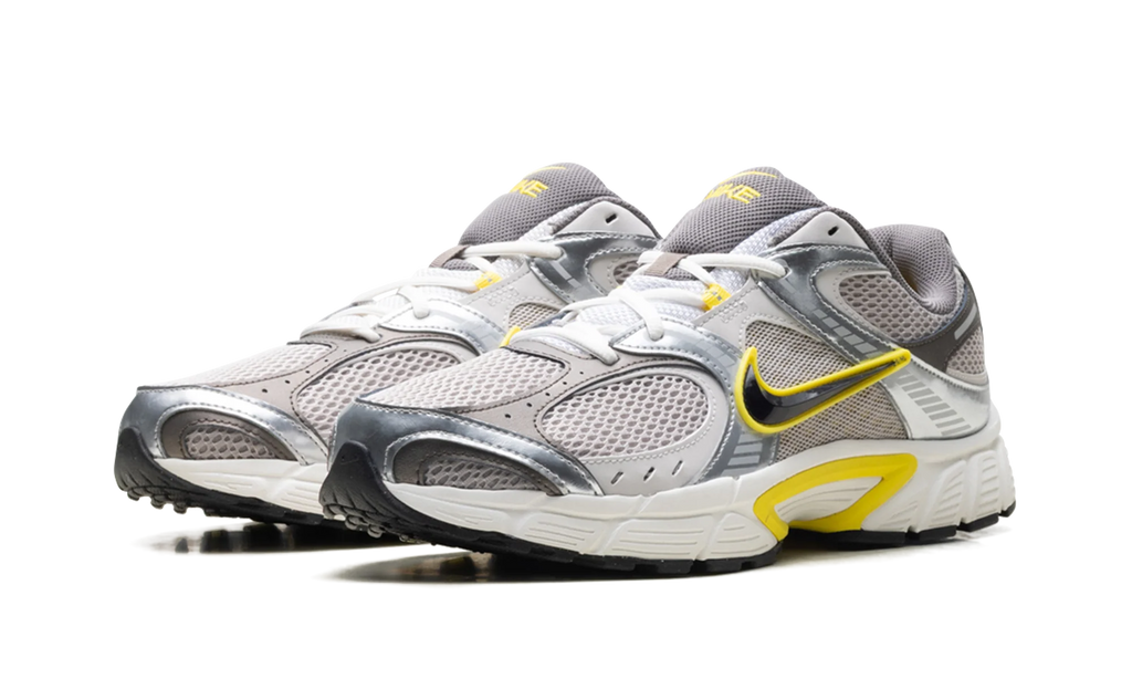 V5 RNR "COLLEGE GREY / BLACK LIGHTENING / VAST GREY" HJ5228 006