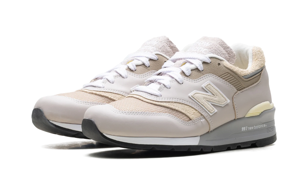 997 "Made in USA - Moonrock / Driftwood" U997GG