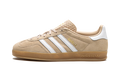 Gazelle Indoor WMNS "Magic Beige" IH5482