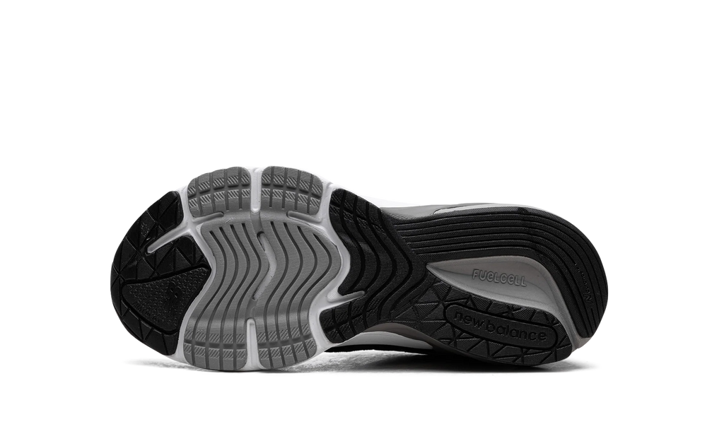 990v6 GS "Black/Silver" GC990BK6