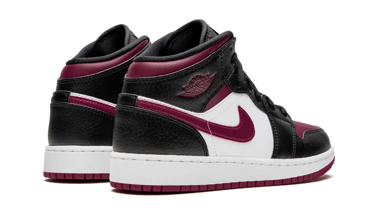 Air Jordan 1 MID GS "Bred Toe" 554725 066