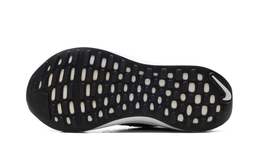 ReactX Infinity Run 4 "Oreo" DR2670 003