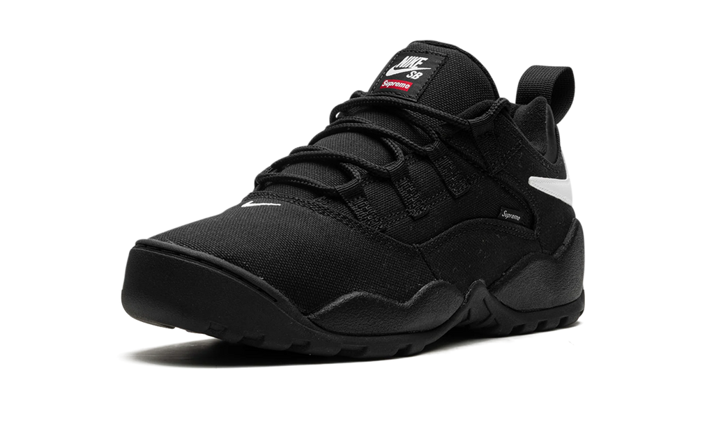 SB Darwin Low "Supreme - Black" FQ3000 001