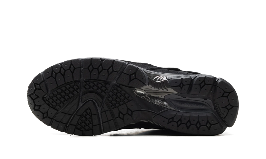 2002R Gore-Tex "Protection Pack - Black" U20023MB