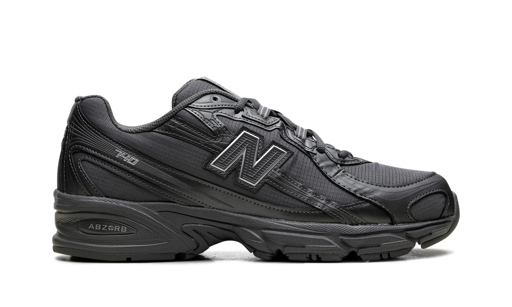 740 "Castlerock Silver Metallic" U740SS2