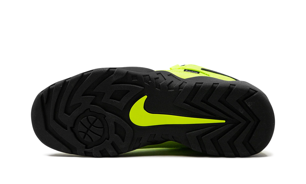 SB Darwin Low "Supreme - Volt" FQ3000 700