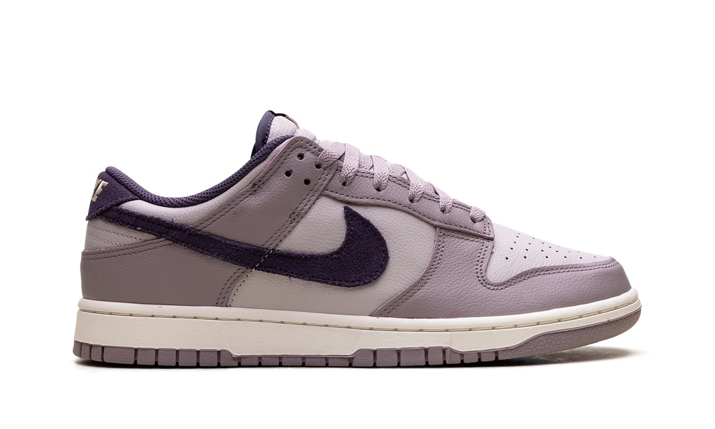 Dunk Low SE "Light Violet Ore" HQ3642 202