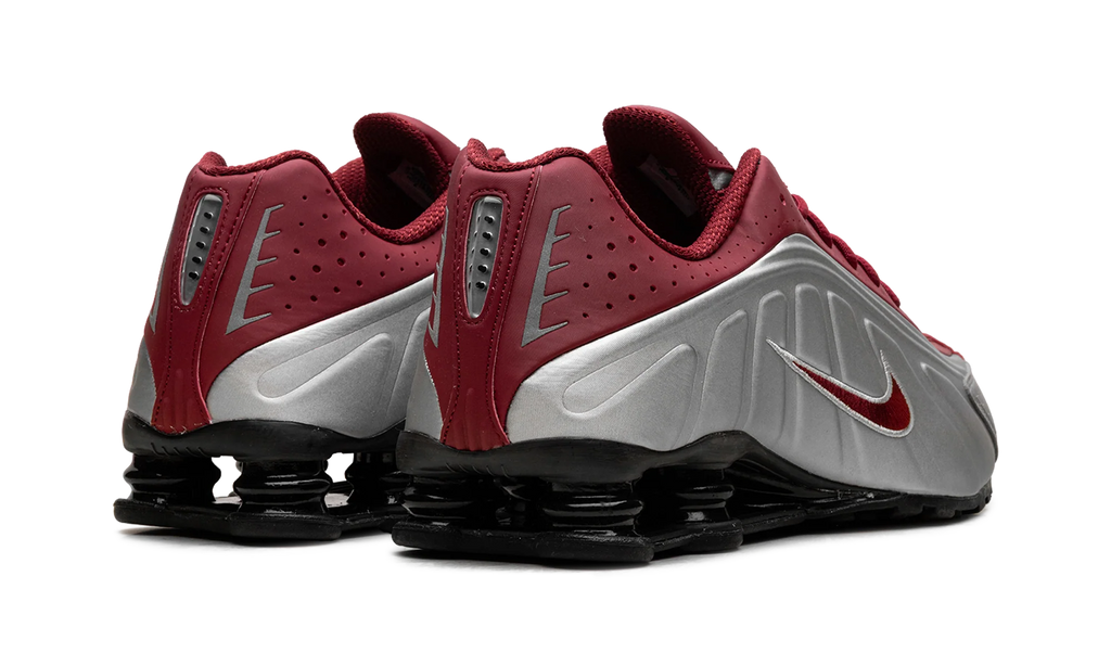 Shox R4 "Metallic Silver Black Crimson" HQ1988 009
