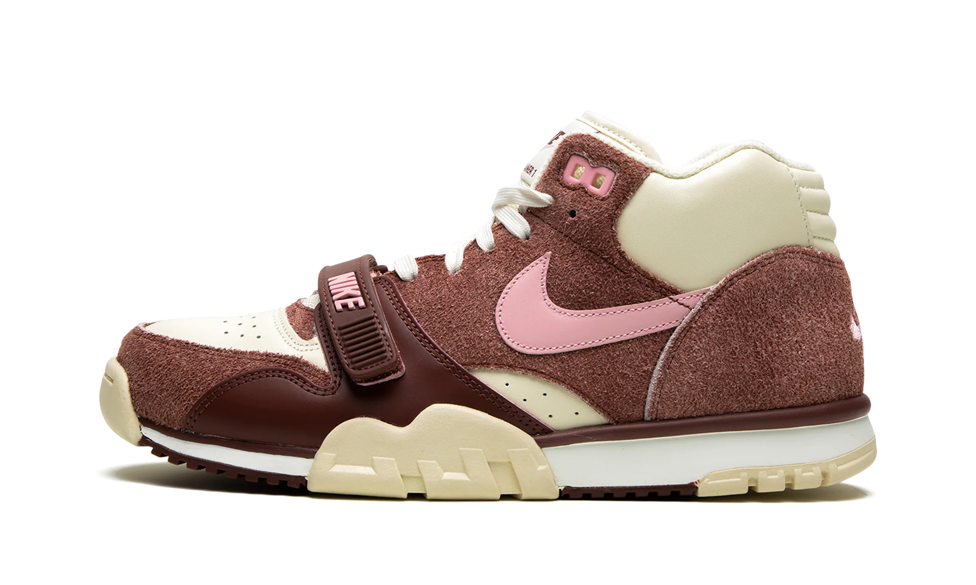 Air Trainer 1 "Valentine's Day" DM0522 201
