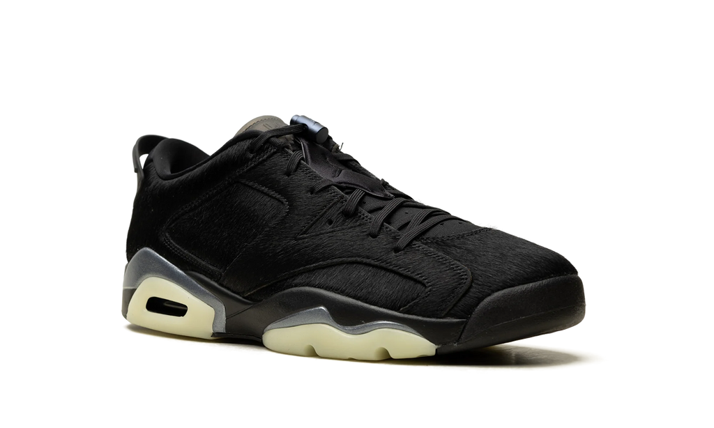 Air Jordan 6 WMNS "Blackout" IO9786 001