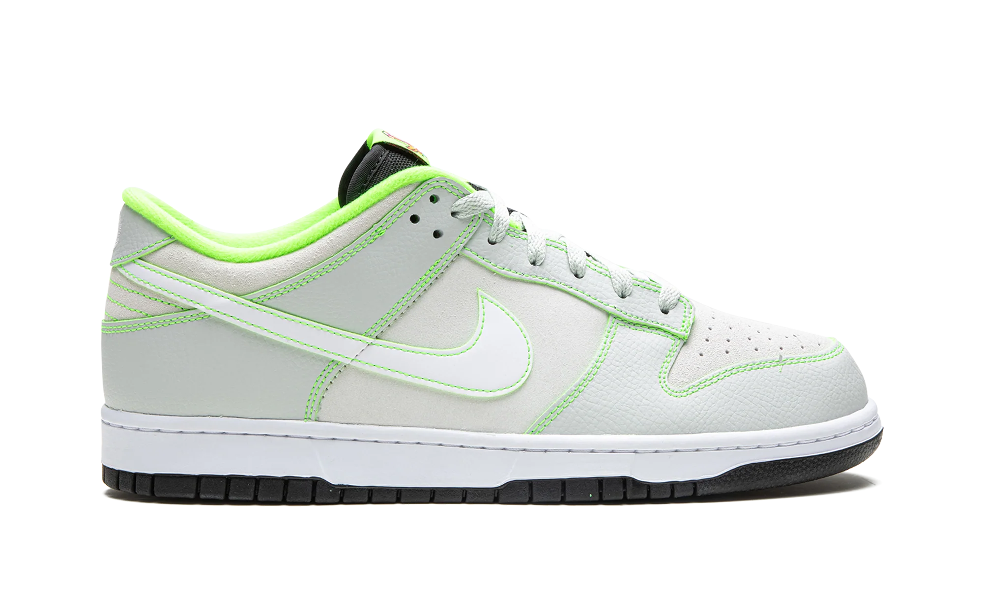 Dunk Low UO P "Oregon" FQ7260 001