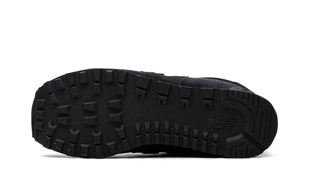 574 GS "Triple Black" GC574EVE
