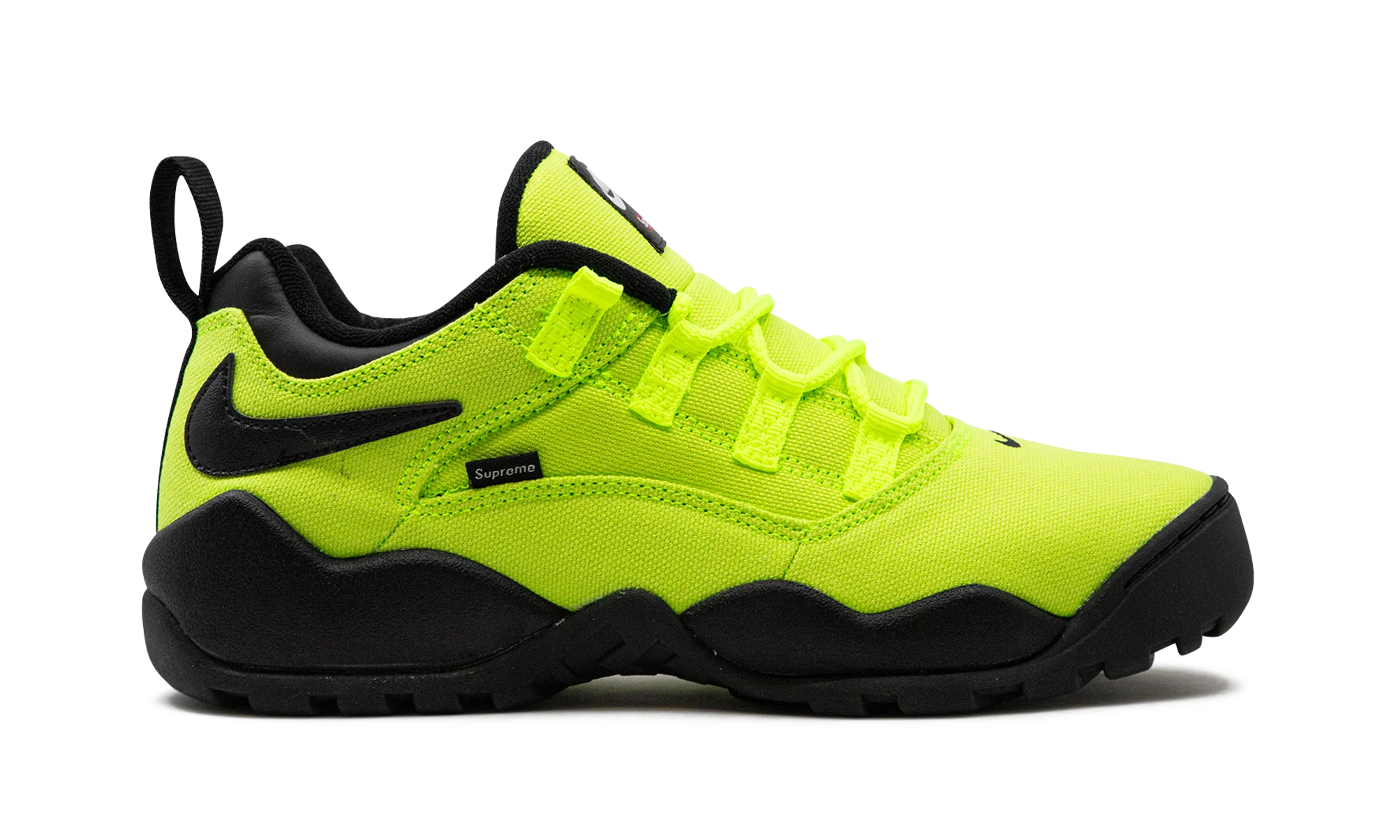 SB Darwin Low "Supreme - Volt" FQ3000 700