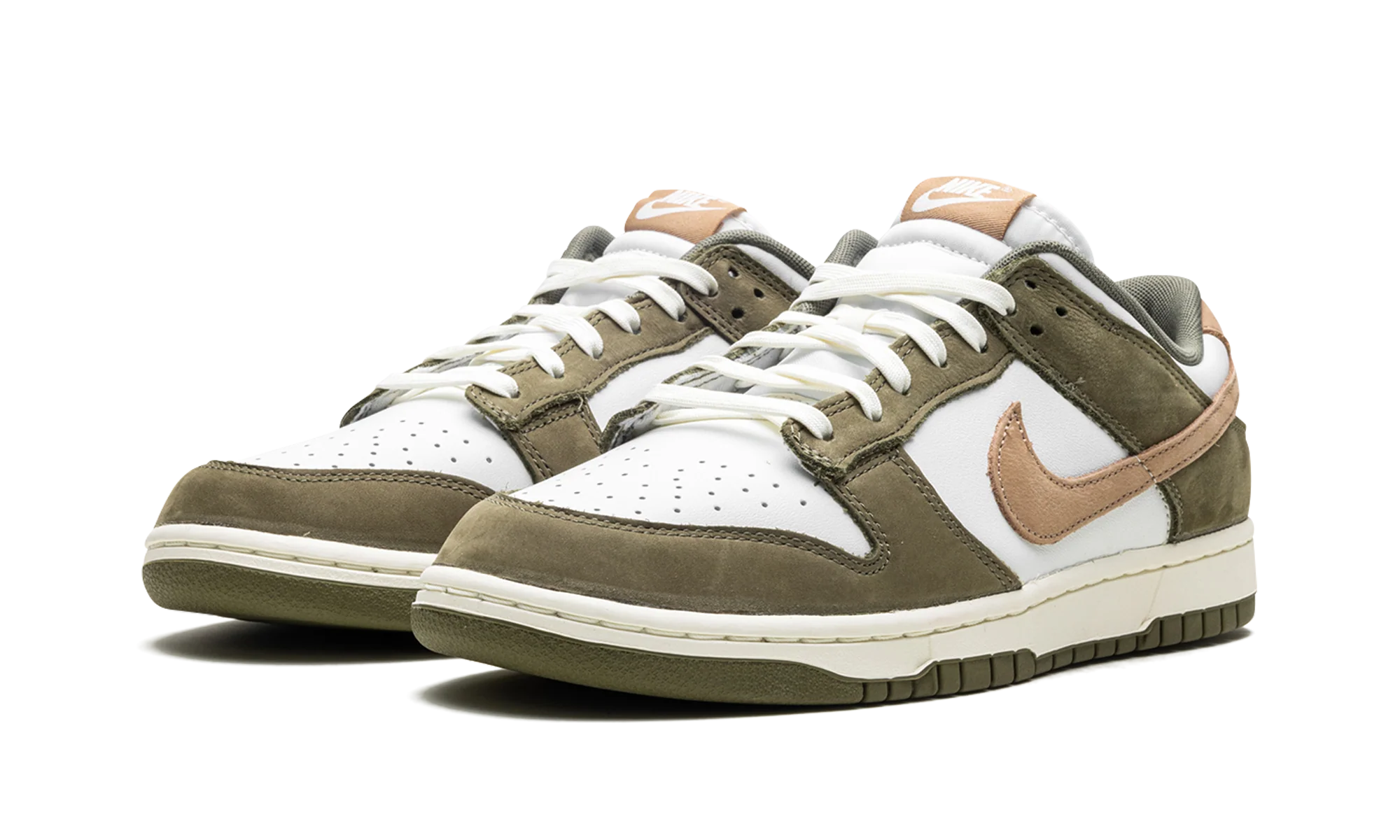 Dunk Low "Medium Olive" FQ8250 200