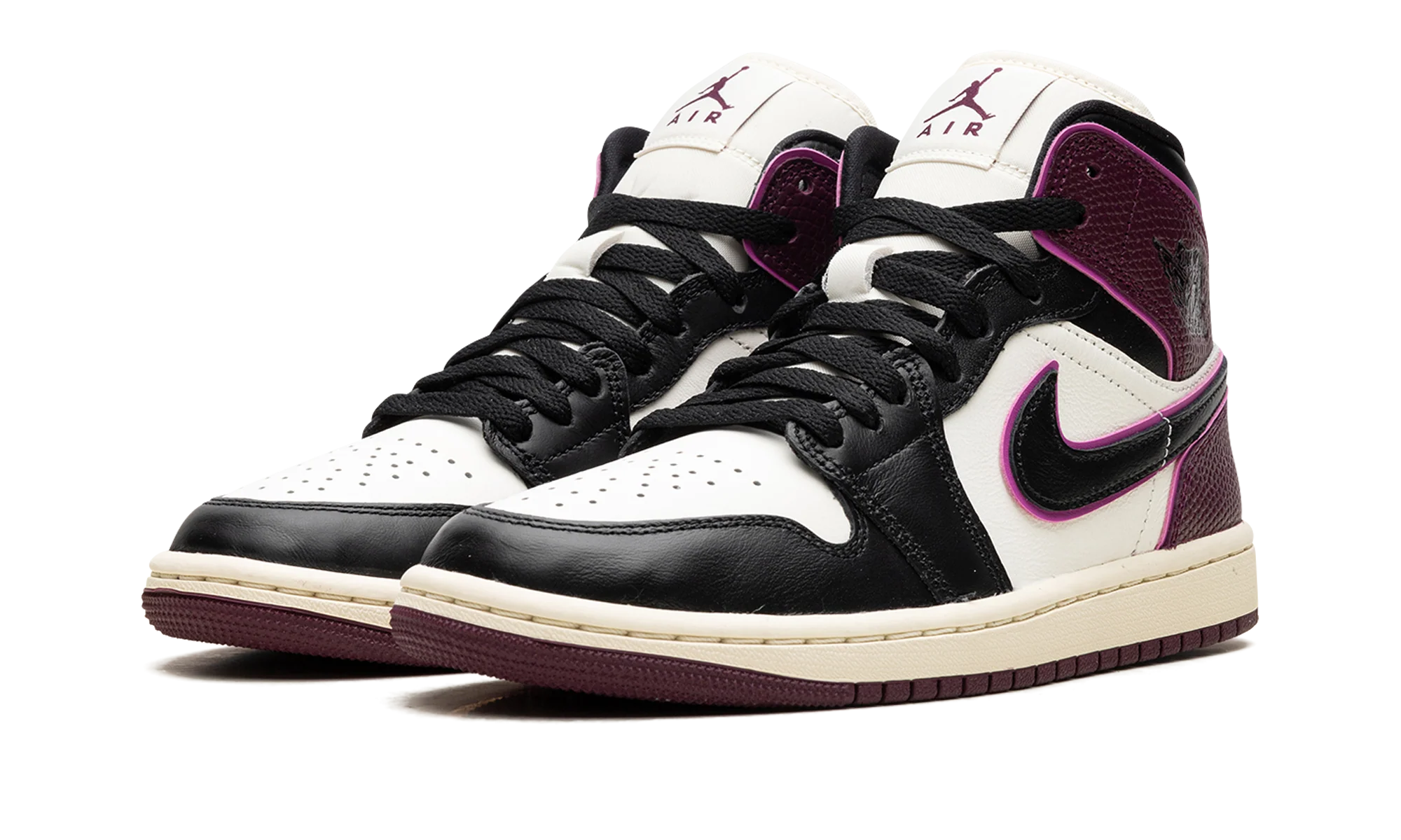 Air Jordan 1 "Bordeaux" FQ7818 101
