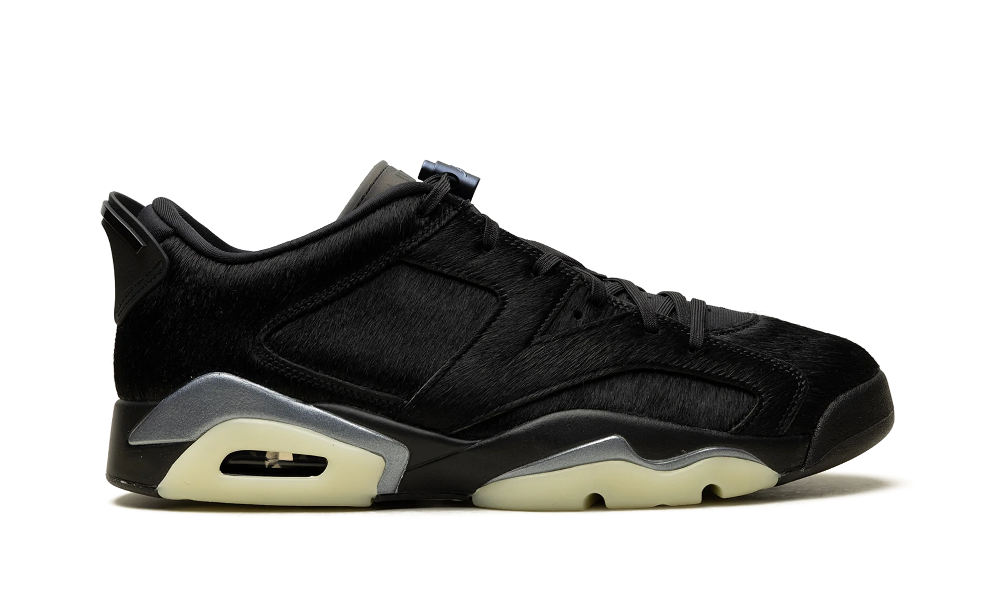 Air Jordan 6 WMNS "Blackout" IO9786 001