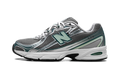 740v2 "Silver Metallic New Spruce" U740NC2