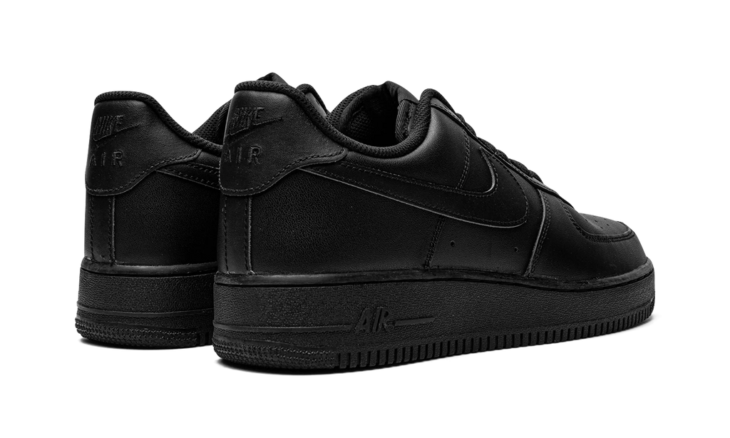 Air Force 1 Low '07 "Triple Black" 315122 001
