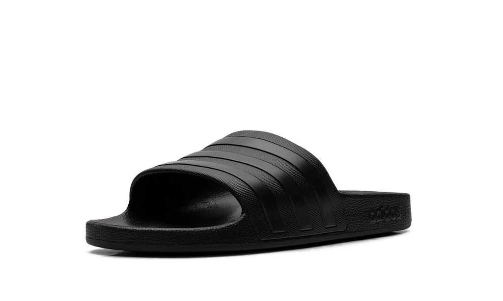 Adilette Aqua Slides "Core Black" f35550