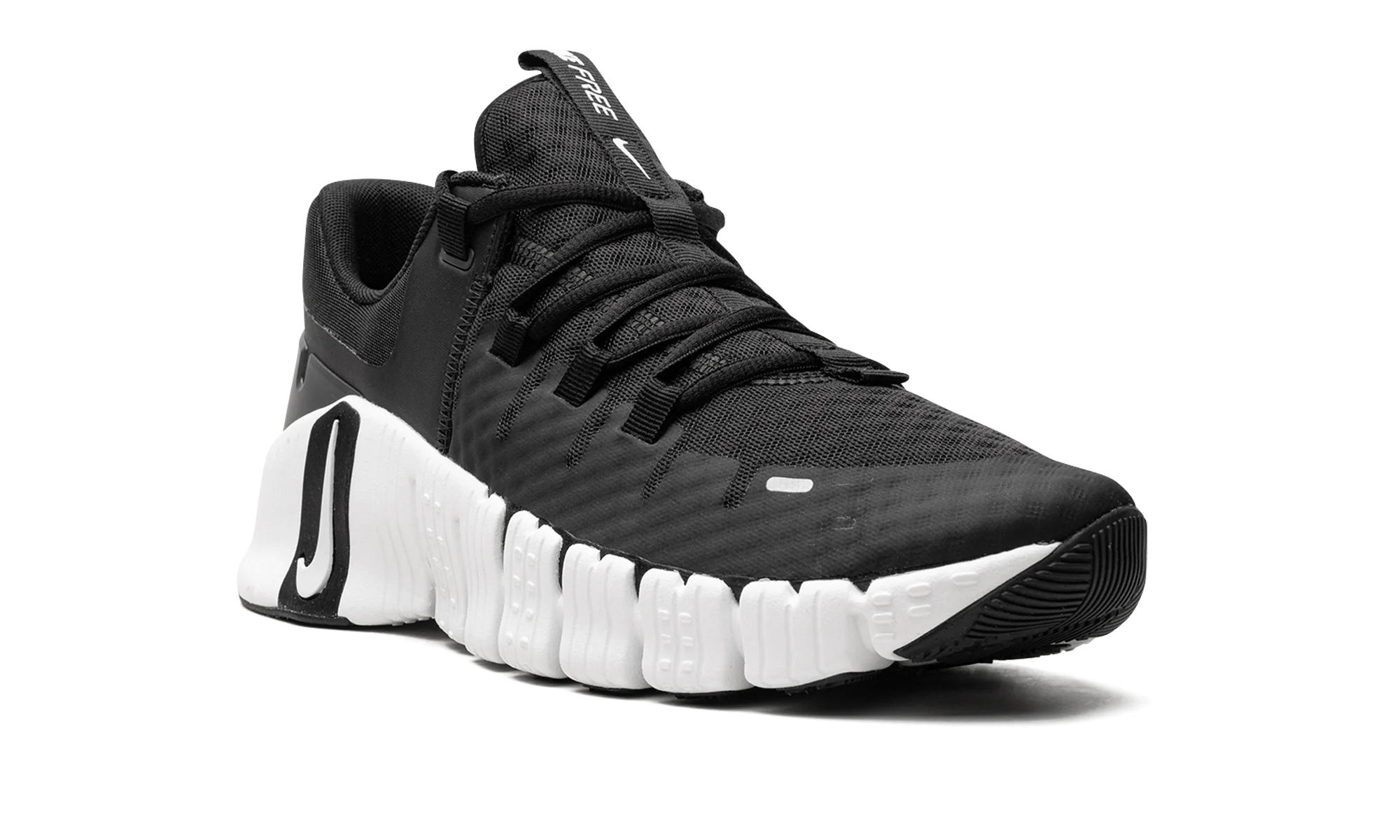 Free Metcon 5 "Black / White" DV3949 001