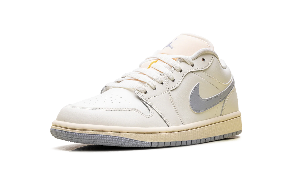 Air Jordan 1 Low WMNS "White/Purple" DC0774 106