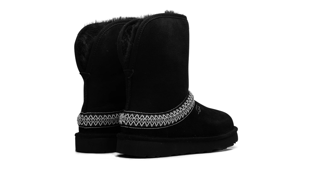 Classic Short Crescent Boot WMNS "Black" 1161770 BLK