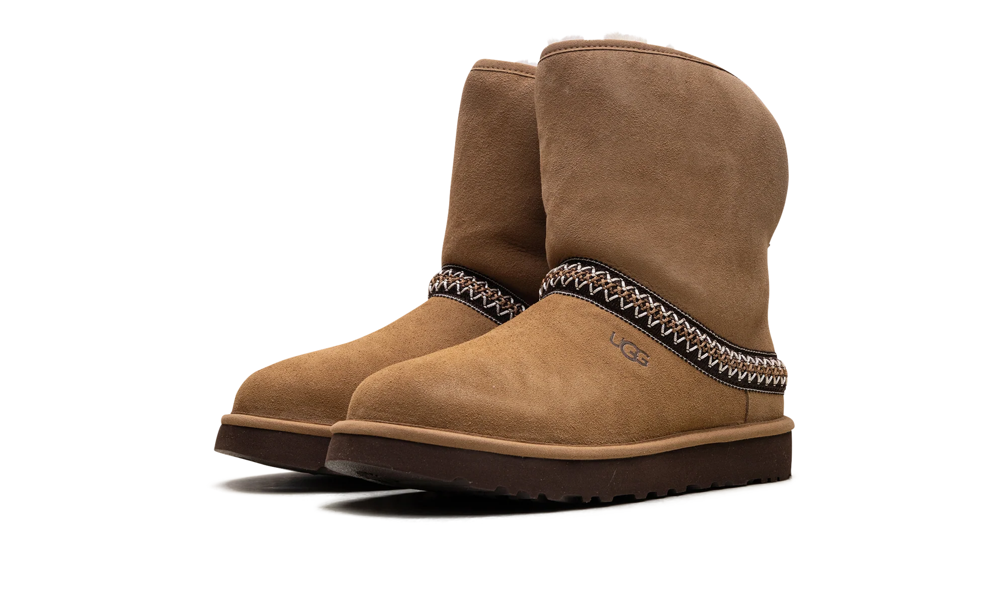 Classic Short Crescent Boot WMNS "Chestnut" 1161770 CHE