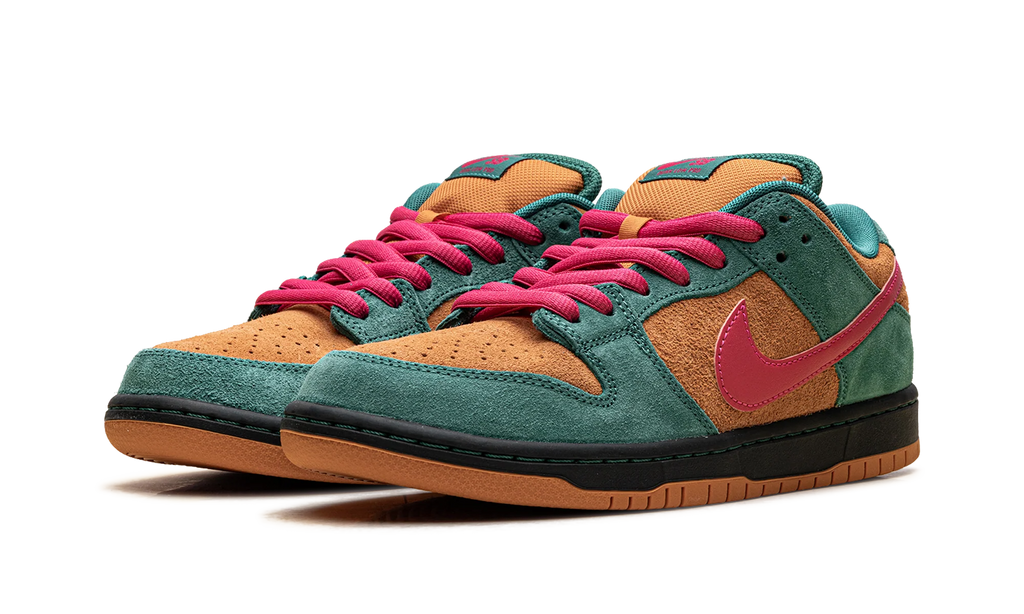 SB Dunk Low Pro "Green Noise Watermelon" HQ1625 301