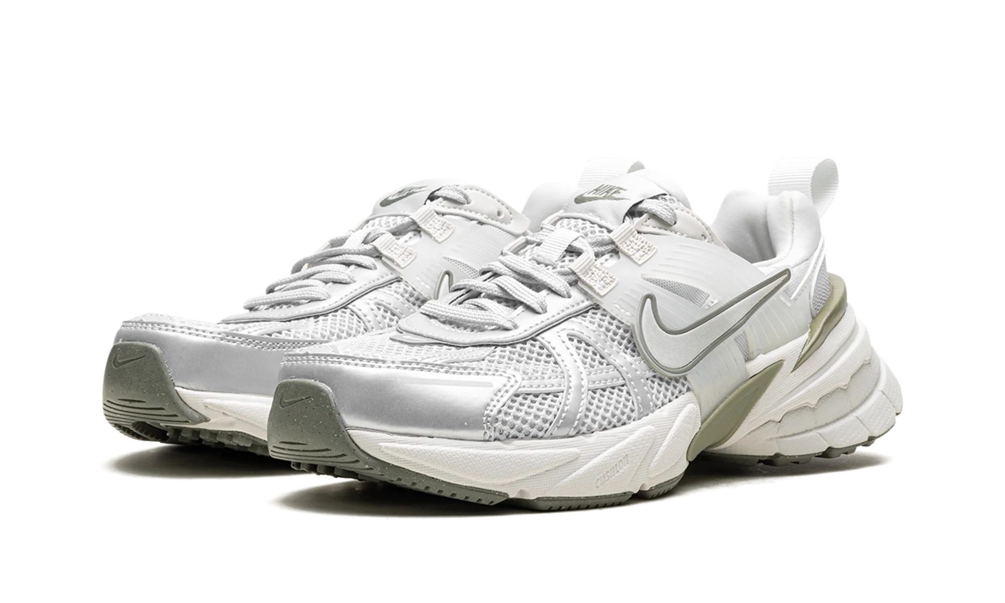 V2K Run WMNS "Photon Dust Light Silver" FD0736 006