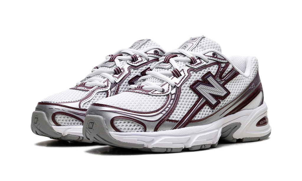 740v2 "White Burgundy Silver" U740jw2