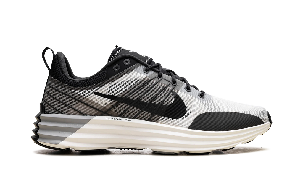 Lunar Roam "Summit White Black" DV2440 102