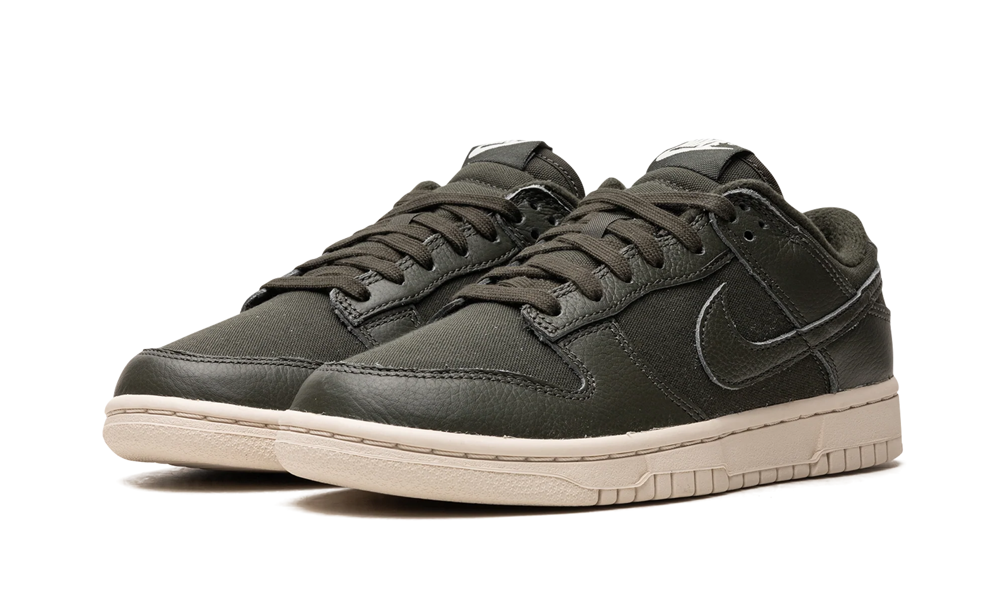 Dunk Low PRM "Sequoia" DZ2538 300