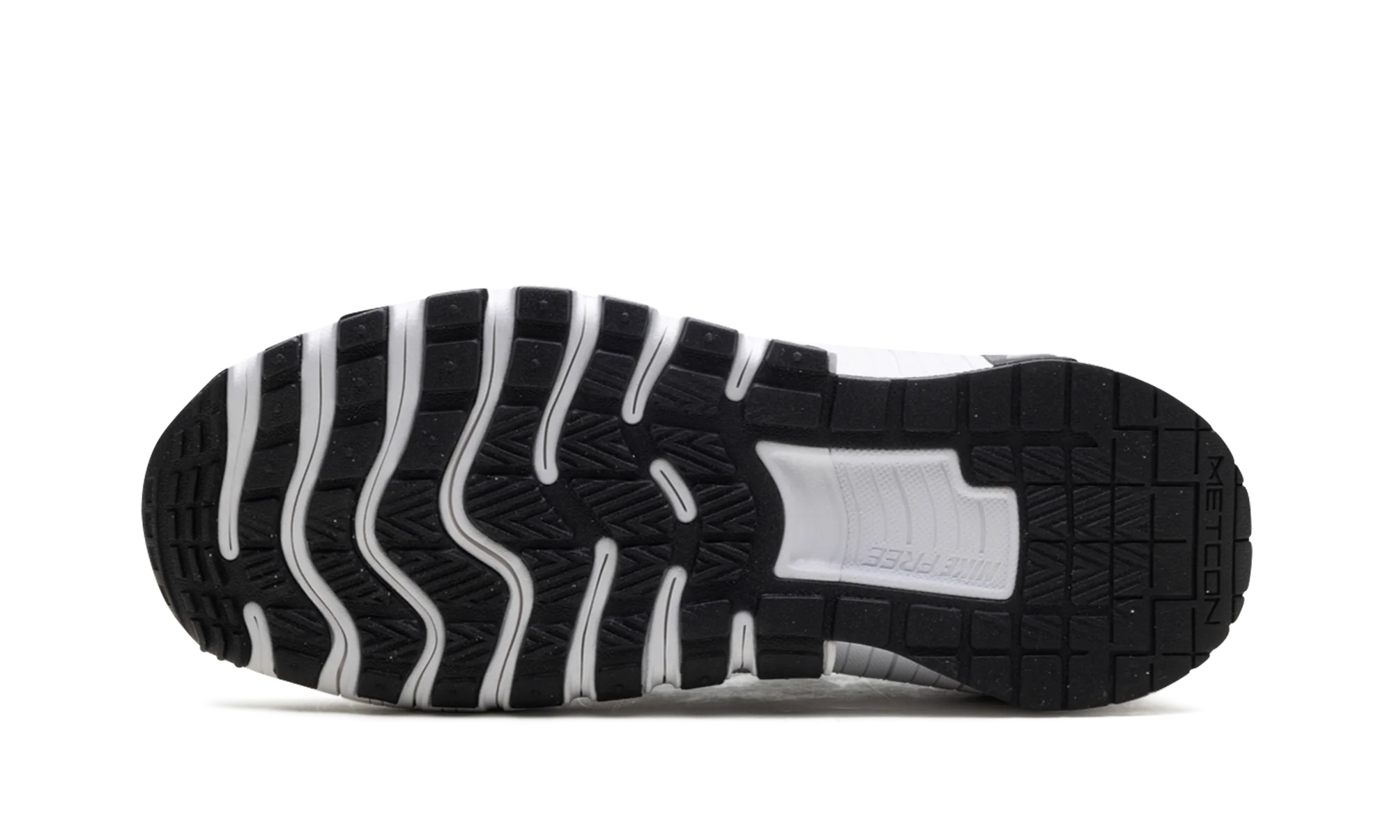 Free Metcon 6 WMNS "Black White" FJ7126 001