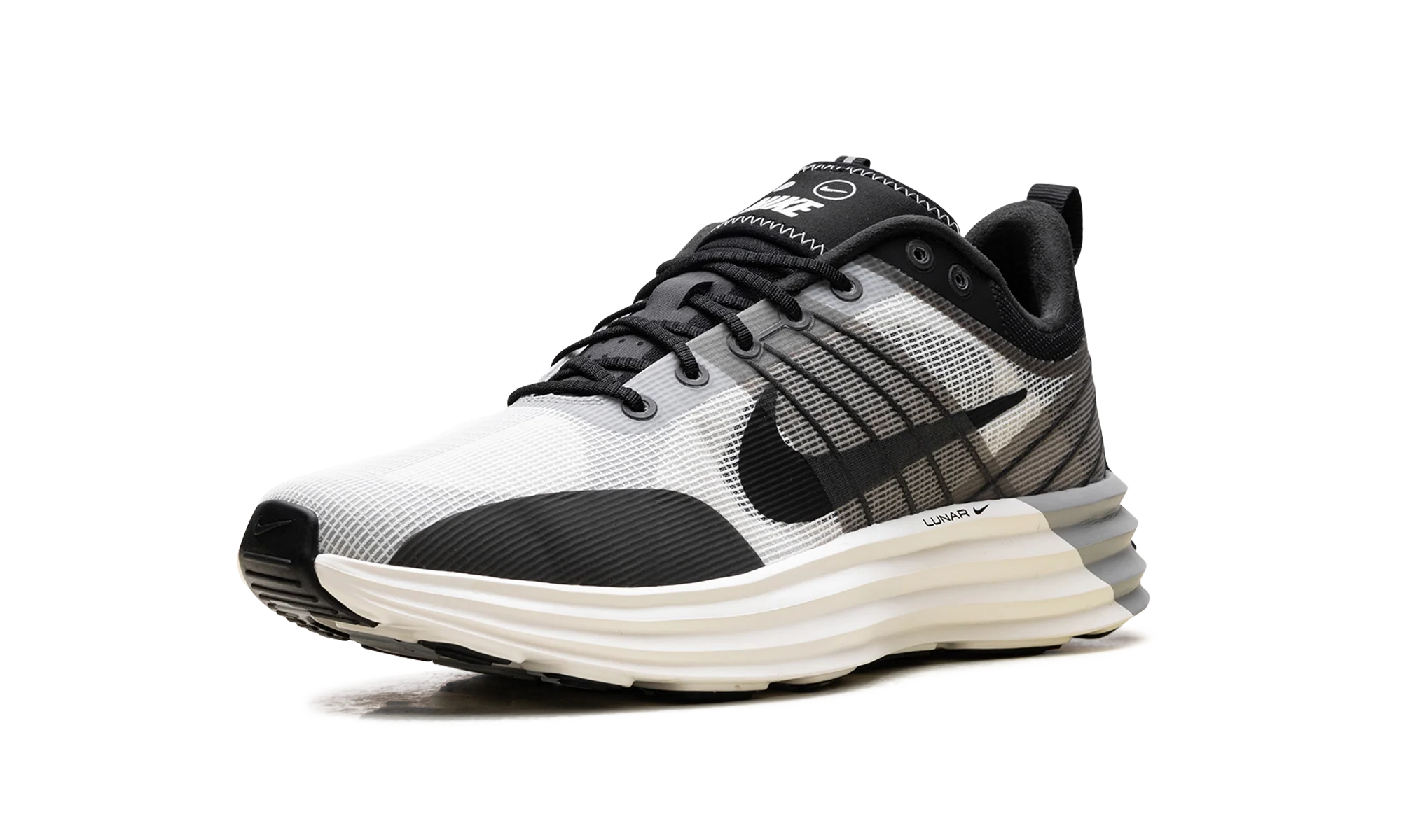 Lunar Roam "Summit White Black" DV2440 102