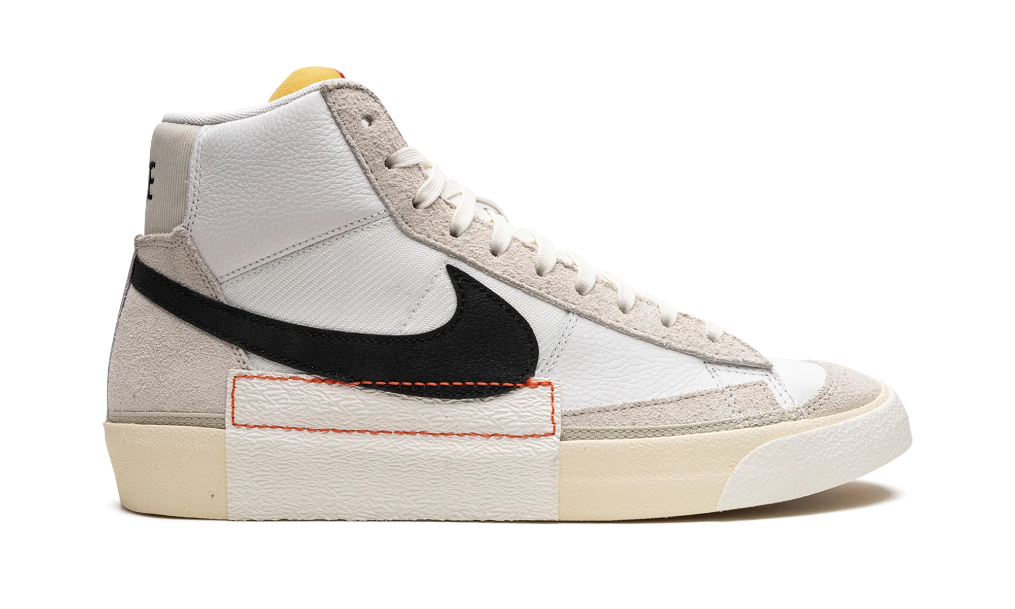 Blazer Mid '77 "Pro Club Light Bone" DQ7673 100
