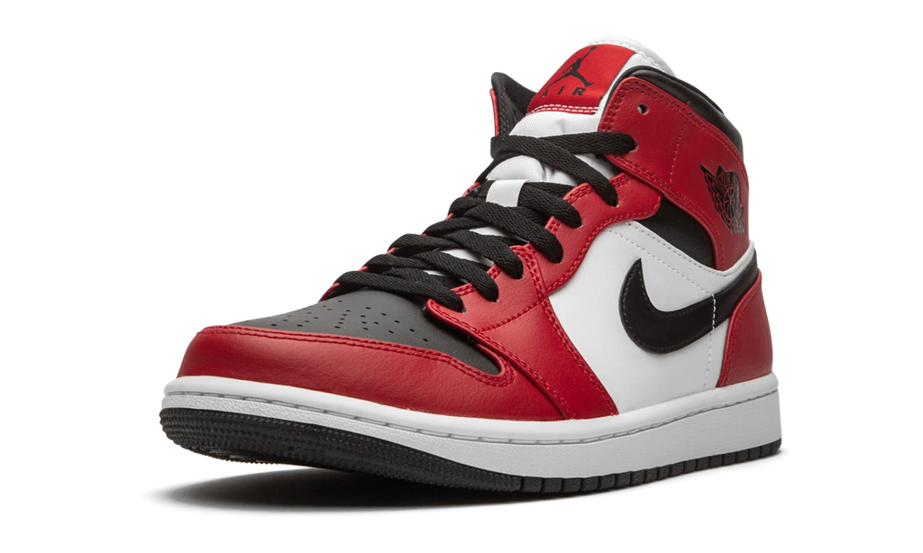 Air Jordan 1 Mid "Chicago Black Toe" 554724 069