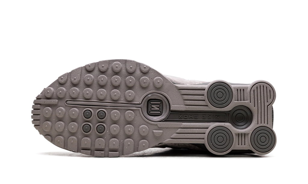 Shox R4 WMNS "Flat Pewter Floral" HV0934 001