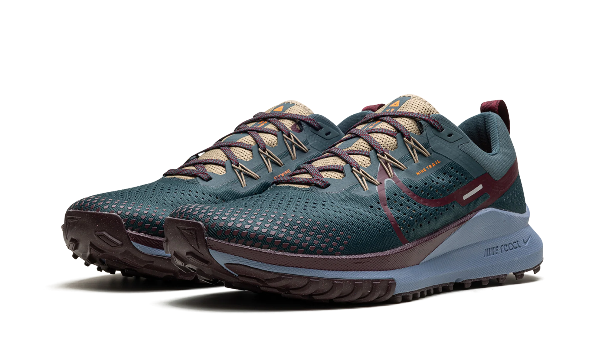 React Pegasus Trail 4 "Deep Jungle" DJ6158 300