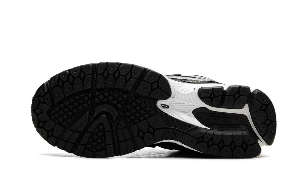 1906R "Black Grey White" U1906RCF