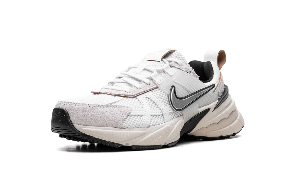 V2K Run Wmns "Summit White" FN6703 100