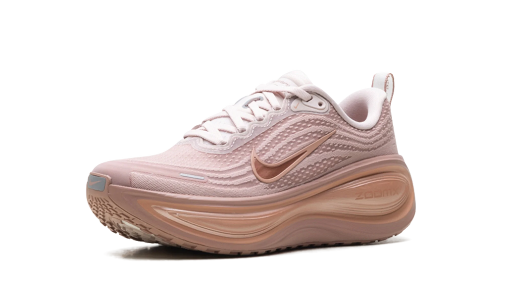 Vomero Plus WMNS "Particle Pink / Rose Gold" HV8154 601