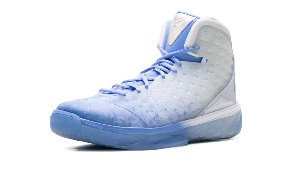 Kobe 3 Protro "Christmas" IQ5338 400