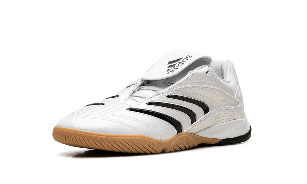 Predator Sala "Zero Metallic Black Gum" JQ3915