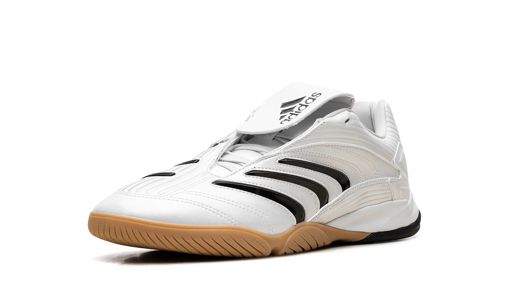 Predator Sala "Zero Metallic Black Gum" JQ3915